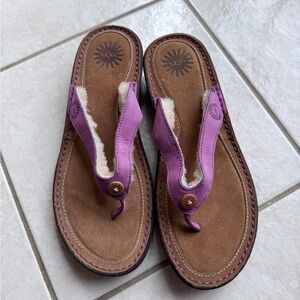 Ugg hamoa shearling sandals light purple